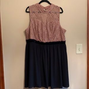 NWT Maurices Plus Size Dusty Rose Lace/Black dress